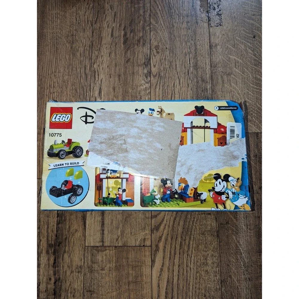 LEGO Mickey Mouse: Mickey Mouse &‎ Donald Duck's Farm (10775) DAMAGED OPEN BOX